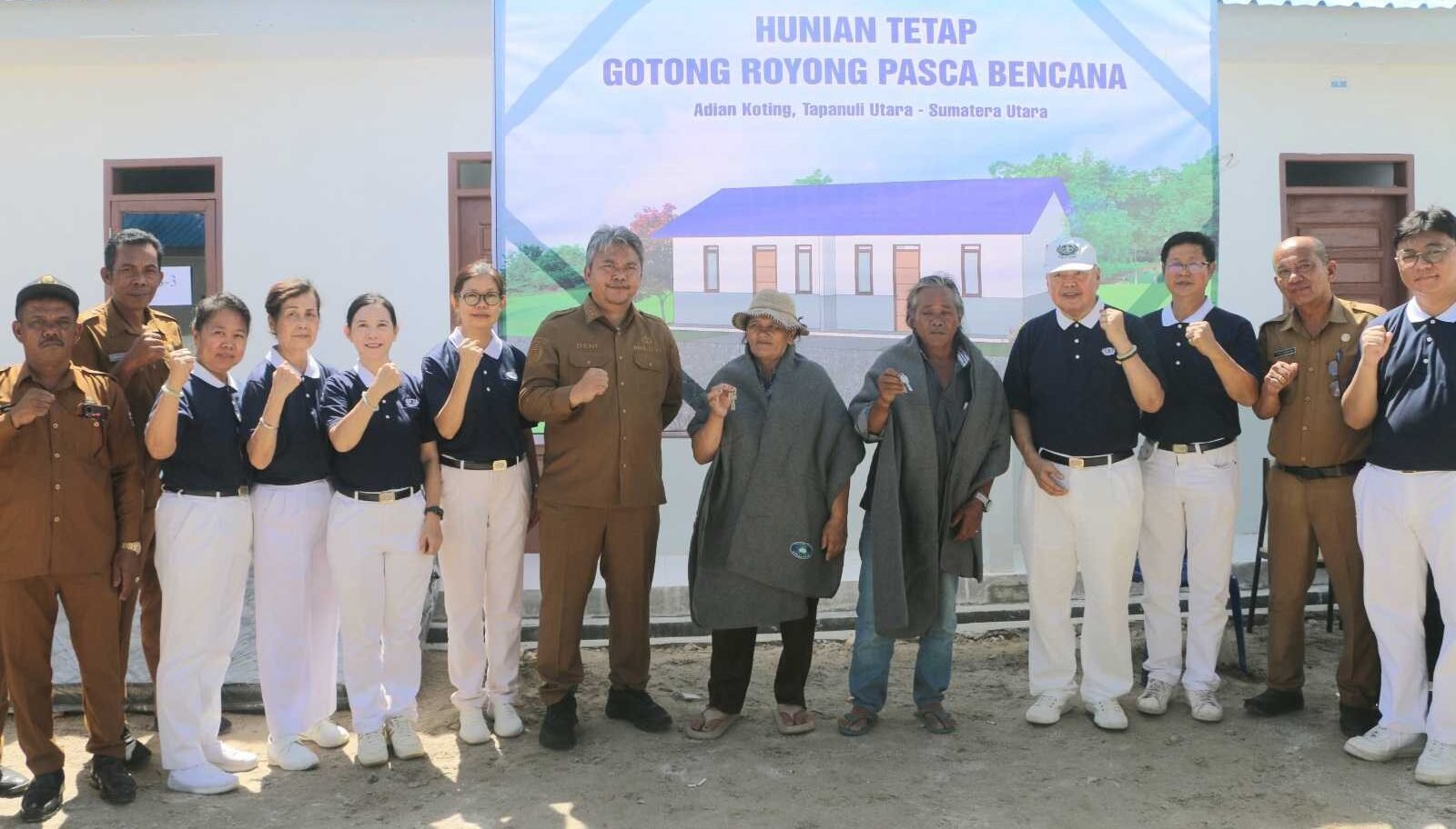 70 kunci rumah Hunian Tetap di Dolok Nauli Taput diserahkan pasca selesainya pembangunan rumah hunian tersebut.