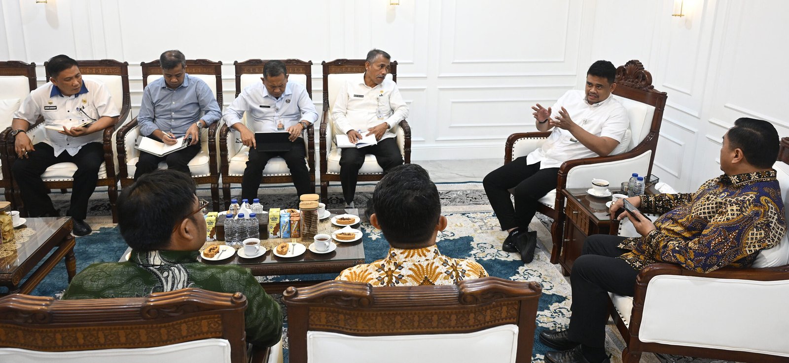 Gubernur Sumatera Utara (Sumut)  Muhammad Bobby Afif Nasution menerima audiensi Kepala Badan Narkotika (BNN) Provinsi Sumut Brigjen Pol Tatar Nugroho beserta jajaran di ruang kerja Gubernur, lantai 10 Kantor Gubernur Sumut, Jalan Diponegoro nomor 30, Medan, Selasa (2/6/2026).