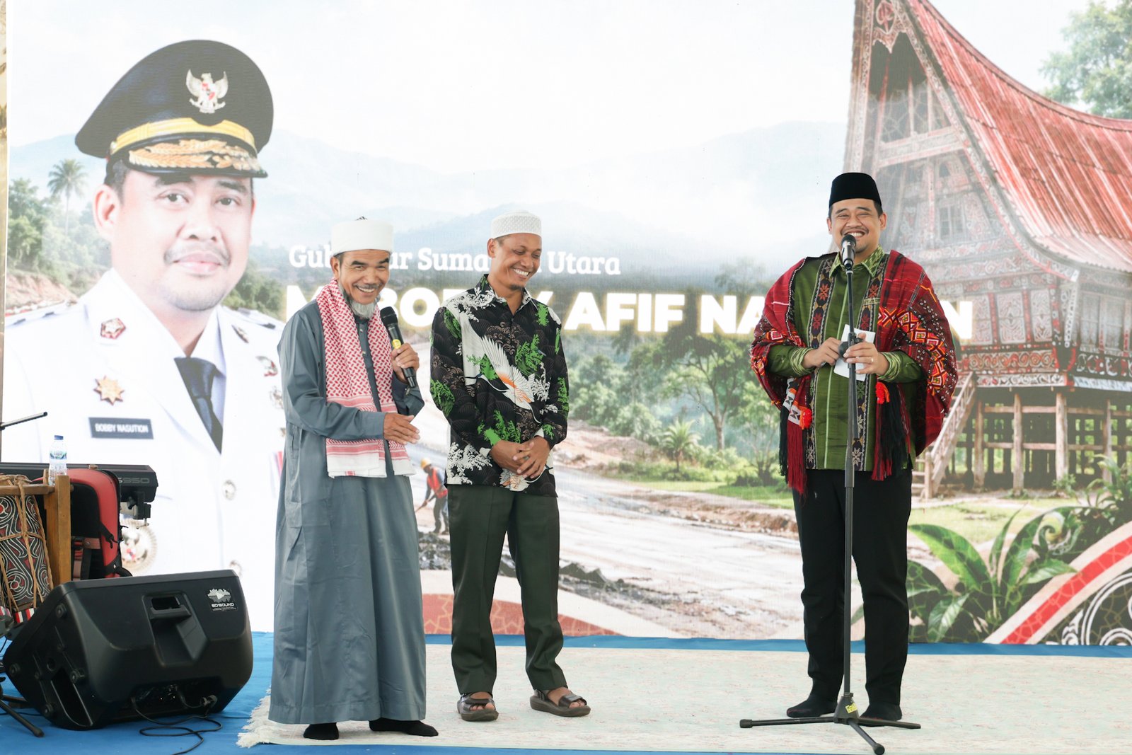Gubernur Sumatera Utara Muhammad Bobby Afif Nasution saat bersilaturahmi bersama Ikatan Keluarga Sipiongot (IKDS) pada acara pengajian yang berlangsung di Jalan Menteng Indah, Medan Denai, Minggu (28/6/2026). 