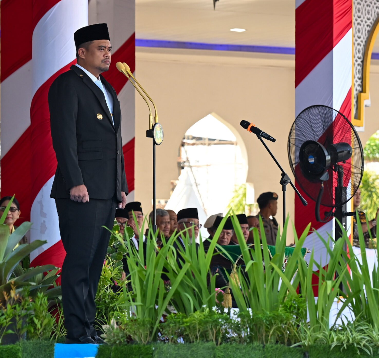Gubernur Sumatera Utara (Sumut) Bobby Afif Nasution sebagai Inspektur Upacara Hari Lahir Pancasila Tahun 2026 Provinsi Sumatera Utara di Lapangan Astaka Jalan William Iskandar, Deliserdang, Senin (1/6/2026).