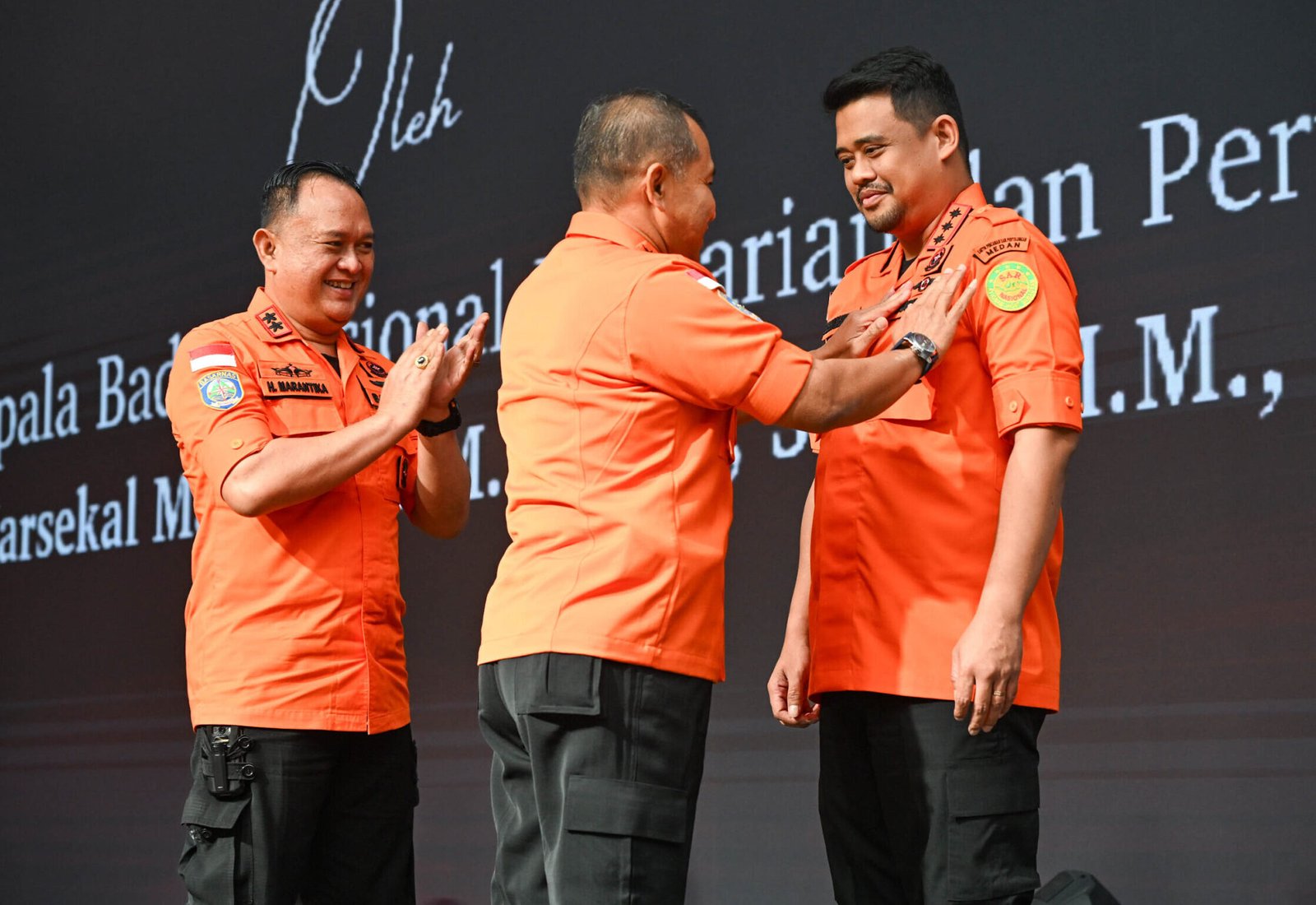Gubernur Sumut, Bobby Nasution menghadiri Pelatihan Potensi Pencarian dan Pertolongan di Permukaan Air yang dibuka secara langsung oleh Kepala Badan Nasional Pencarian dan Pertolongan (Basarnas) Marsekal Madya TNI M. Syafi'i di Aula Raja Inal, lantai 2 Kantor Gubernur Sumut, Jalan Diponegoro No. 30, Medan, Selasa (9/6/2026).