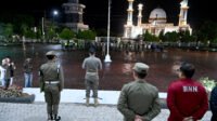 Perangi Narkoba, atuan Polisi Pamong Praja Provinsi Sumatera Utara, dan Satuan Polisi Pamong Praja kabupaten Asahan beserta TNI dan Polri melakukan razia gabungan di sejumlah tempat hiburan malam di kota kisaran, kabupaten Asahan, pada (6 Juni 2026) dini hari di kota kisaran kabupaten Asahan, Razia ini dipimpin langsung oleh Kepala Satuan Polisi Pamong Praja Provinsi Sumatera Utara, Moettaqien Hasrimi dan Kepala Badan Kesbangpol Mulyono