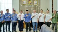 Pengurus IMI foto bersama usai pertemuan dengan Pemkab Simalungun.