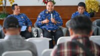 Kepala Bagian Kerjasama Biro Pemerintahan dan Otonomi Daerah Setdaprov Sumut, Ahmad Yamin saat konferensi pers terkait Program Prioritas, Proyek Strategis dan Kegiatan Unggulan OPD di Anjungan Dekranasda, lantai 1 Kantor Gubernur Sumut, Jalan Diponegoro No. 30, Medan, Rabu (17/6/2026).