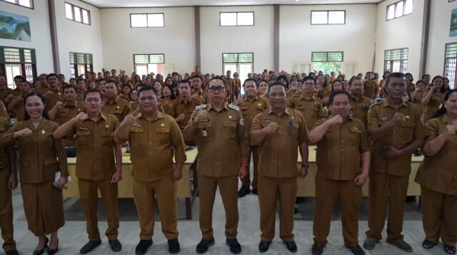 Taput Tekankan Pendidikan Acara sosialisasi dan pendampingan Program Prioritas Pendidikan jenjang SD se Taput.*