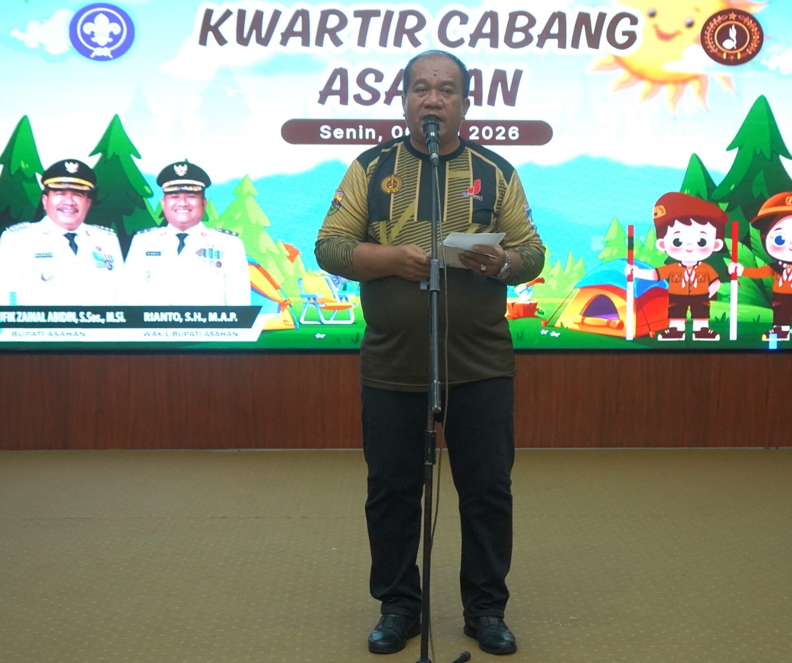 Taufik Zainal Abidin sampaikan arahan kepada peserta Kontingen Kwarcab gerakan Pramuka Asahan