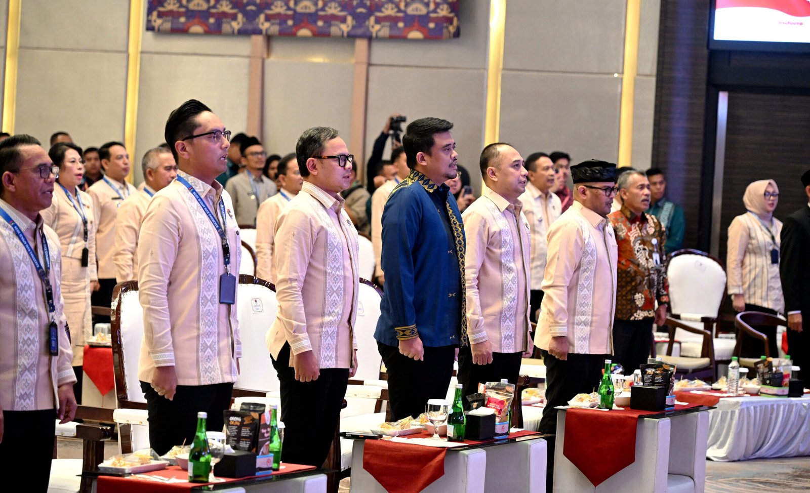 Gubernur Sumatera Utara (Sumut) Bobby Afif Nasution menghadiri pembukaan Rakernas XVIII APEKSI di Ballroom Grand City Hall, Jalan Balai Kota Nomor 1, Medan, Rabu (1/7/2026) malam.