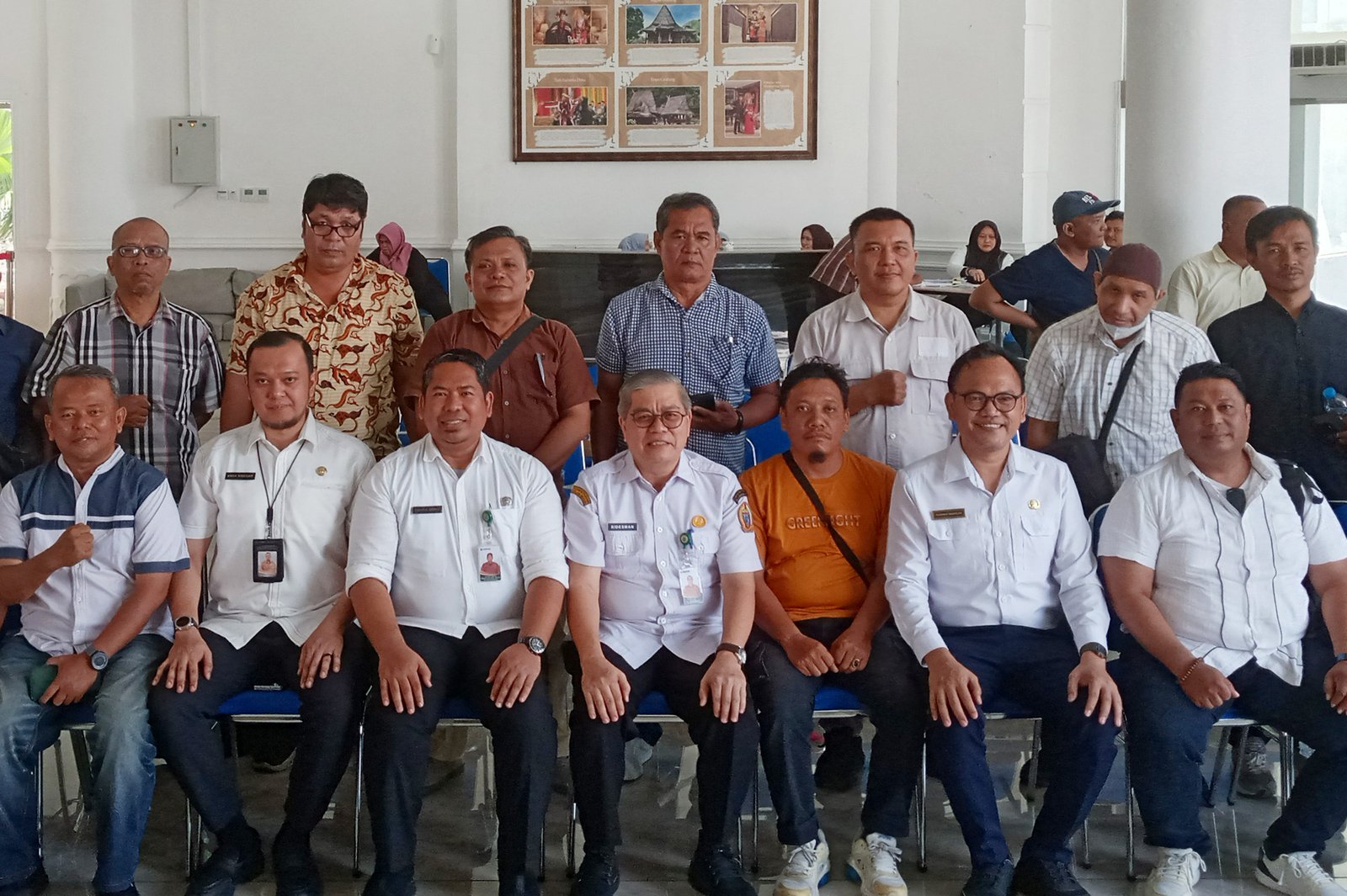 Pemerintah Provinsi Sumatera Utara (Sumut) melalui RS Haji Provinsi Sumut melakukan Konferensi Pers terkait Program Universal Health Coverage (UHC). Kegiatan yang difasilitasi Dinas Kominfo Sumut ini berlangsung di Lobby Dekranasda Lantai 1 Kantor Gubernur Sumut Jalan Diponengoro Kota Medan, Rabu (15/7/2026).