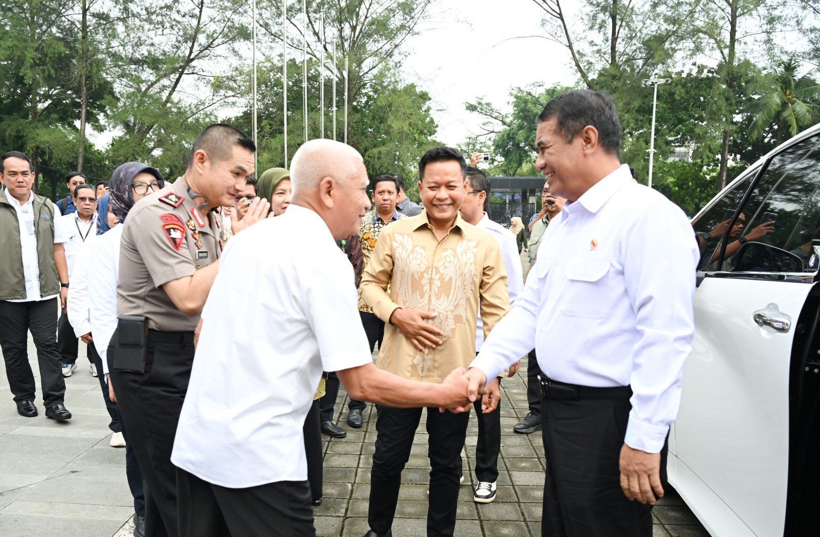 Wakil Gubernur (Wagub) Sumatera Utara (Sumut) Surya menghadiri Kuliah Umum Menteri Pertanian RI Andi Amran Sulaiman yang mengusung tema "Inovasi dan Kolaborasi Generasi Muda Menuju Swasembada Pangan", di Auditorium Universitas Sumatera Utara (USU), Jalan Dr Mansur, Medan, Rabu (15/7/2026).