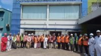 Penandatangan MoU oleh Direktorat Jenderal Pendidikan Vokasi bersama Direktur Politeknik Negeri Batam, Direktur Sekolah Menengah Kejuruan, Kasubdirektorat Sarana Prasarana dan Kasudin Kementrian..