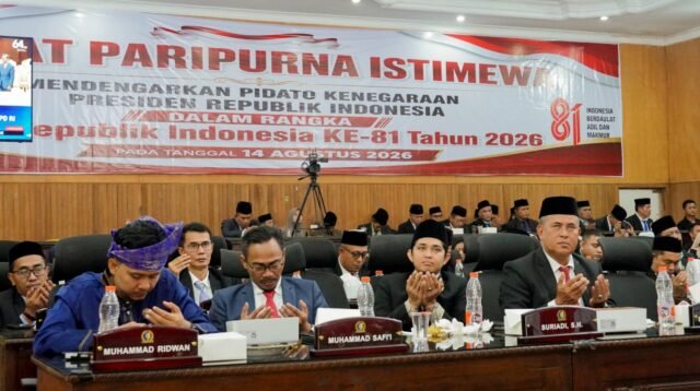 Hadiri Paripurna Istimewa