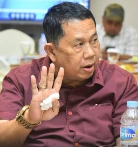 Anggota DPRD Medan Henry Jhon Hutagalung SE SH MH protes kinerja Walikota dan Wakil Walikota Medan Rico Waas-Zakiyuddin Harahap