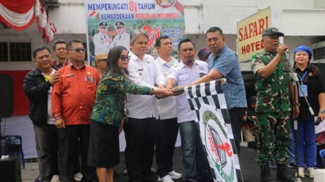 Wabup Taput meresmikan festival drumband di Tarutung