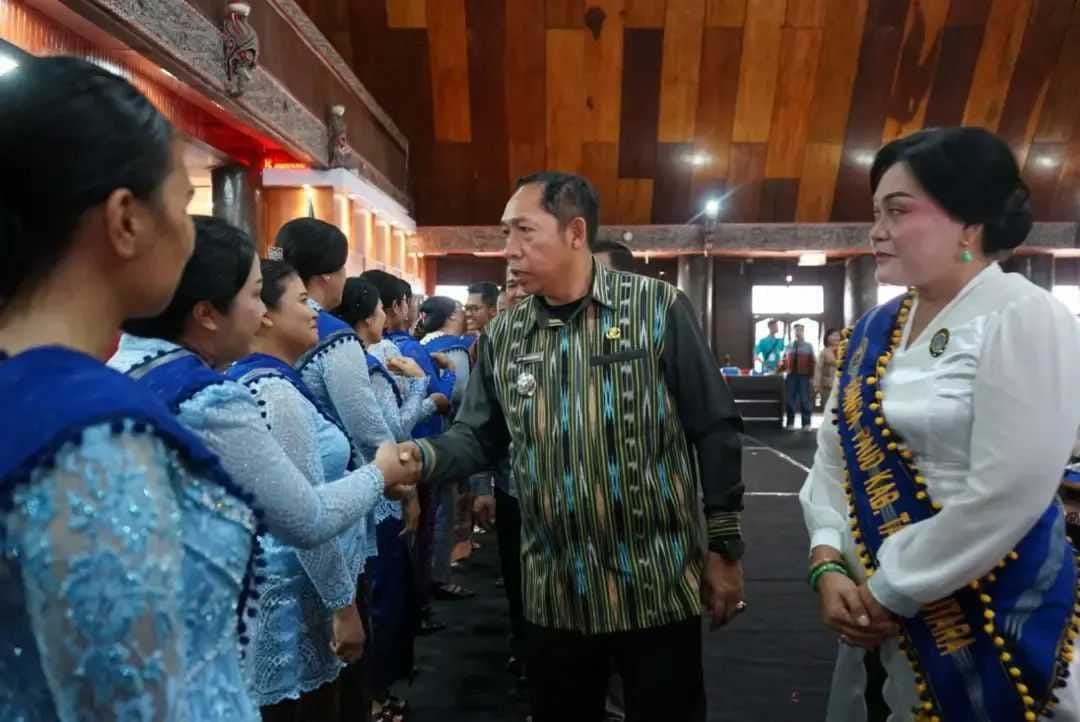 Neny Angelina br Purba Bunda PAUD Taput lantik Bunda PAUD kecamatan Taput