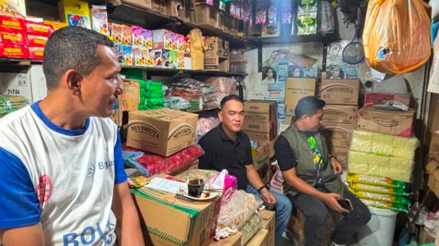 Budi Cahyanto Pimpinan Wilayah Bulog Sumut bersama jajaran Cabang se-Sumut melaksanakan hal sama ke pasar-pasar yang ada. Pihaknya juga memastikan beras SPHP untuk kebutuhan masyarakat.