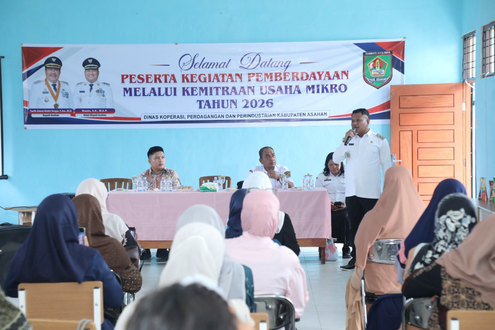 Wakil Bupati Asahan, Rianto sampaikan sambutan dan arahannya kepada pelaku UMKM.