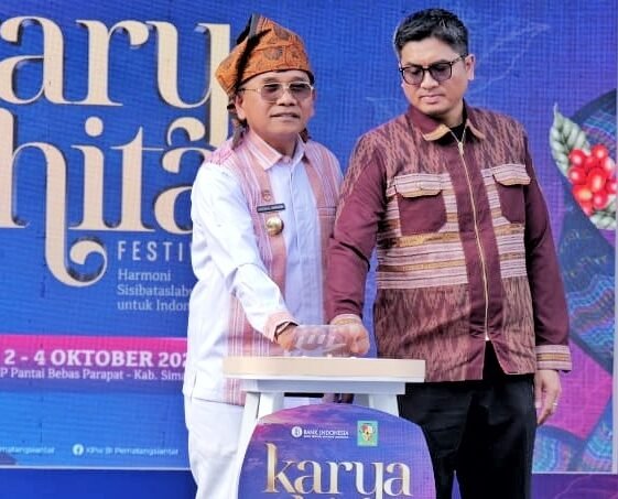 Tekan tombol Sirene, Bupati Simalungun bersama Kepala KPwBI Pematangsiantar Tutup Karya Hita Festival
